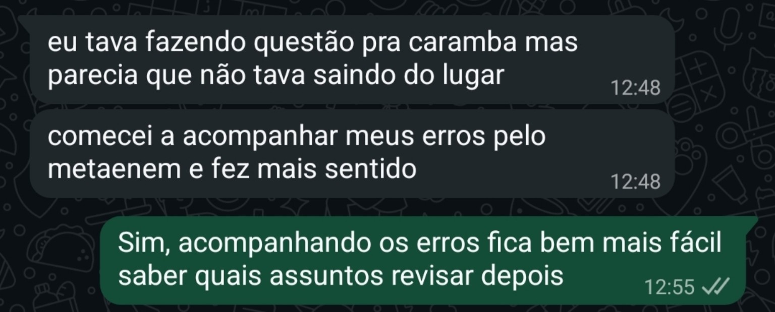 Depoimento de estudante dizendo que acompanhar os erros pelo MetaENEM ajudou a entender melhor o que revisar